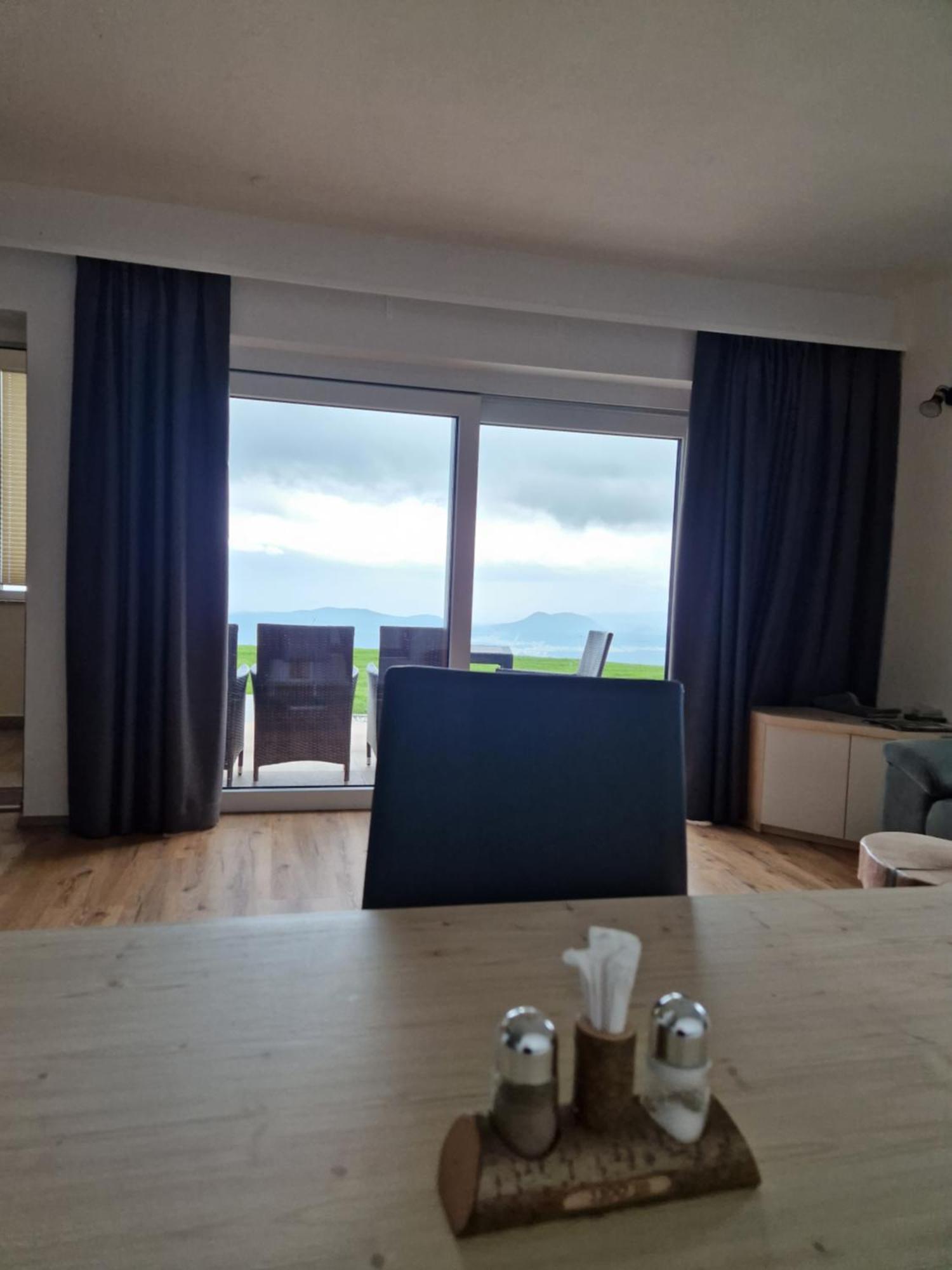 Guest House Pr Ambruzarju & Apartments Cerklje na Gorenjskem Room photo